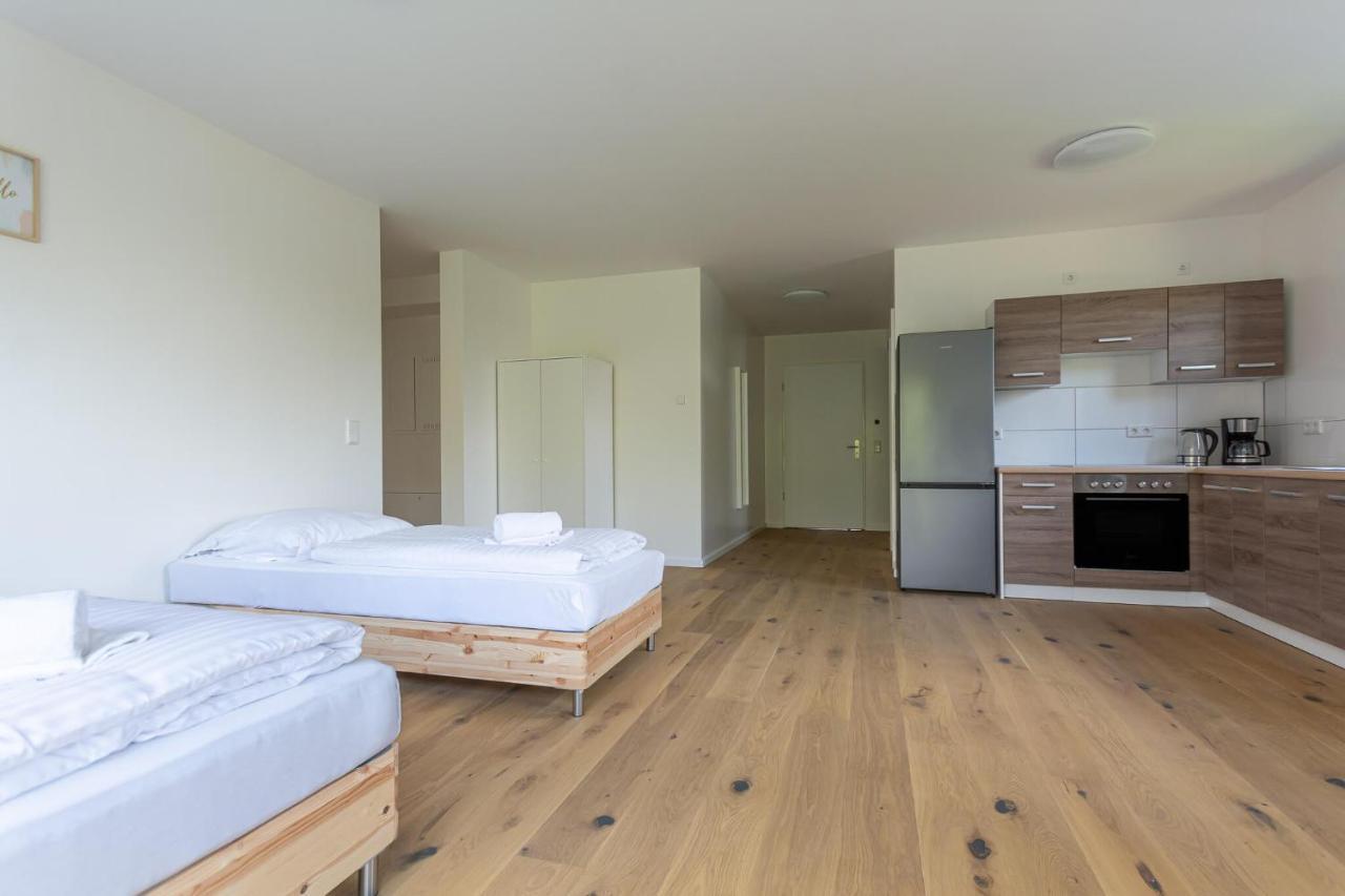 T&K Apartments - Bergisch Gladbach - 7 Comfortable Apartments - 20 Min To Fair Messe Cologne ภายนอก รูปภาพ