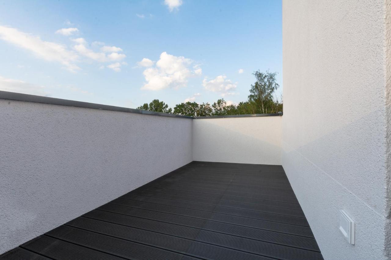 T&K Apartments - Bergisch Gladbach - 7 Comfortable Apartments - 20 Min To Fair Messe Cologne ภายนอก รูปภาพ