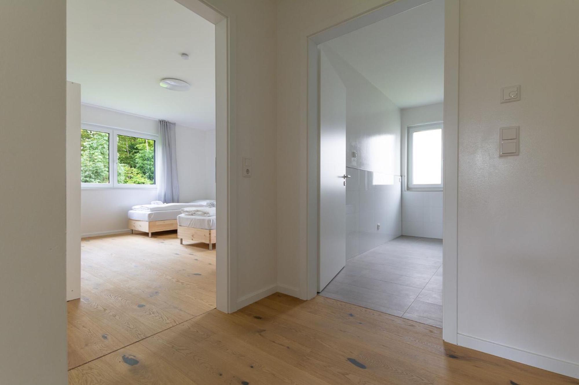 T&K Apartments - Bergisch Gladbach - 7 Comfortable Apartments - 20 Min To Fair Messe Cologne ภายนอก รูปภาพ