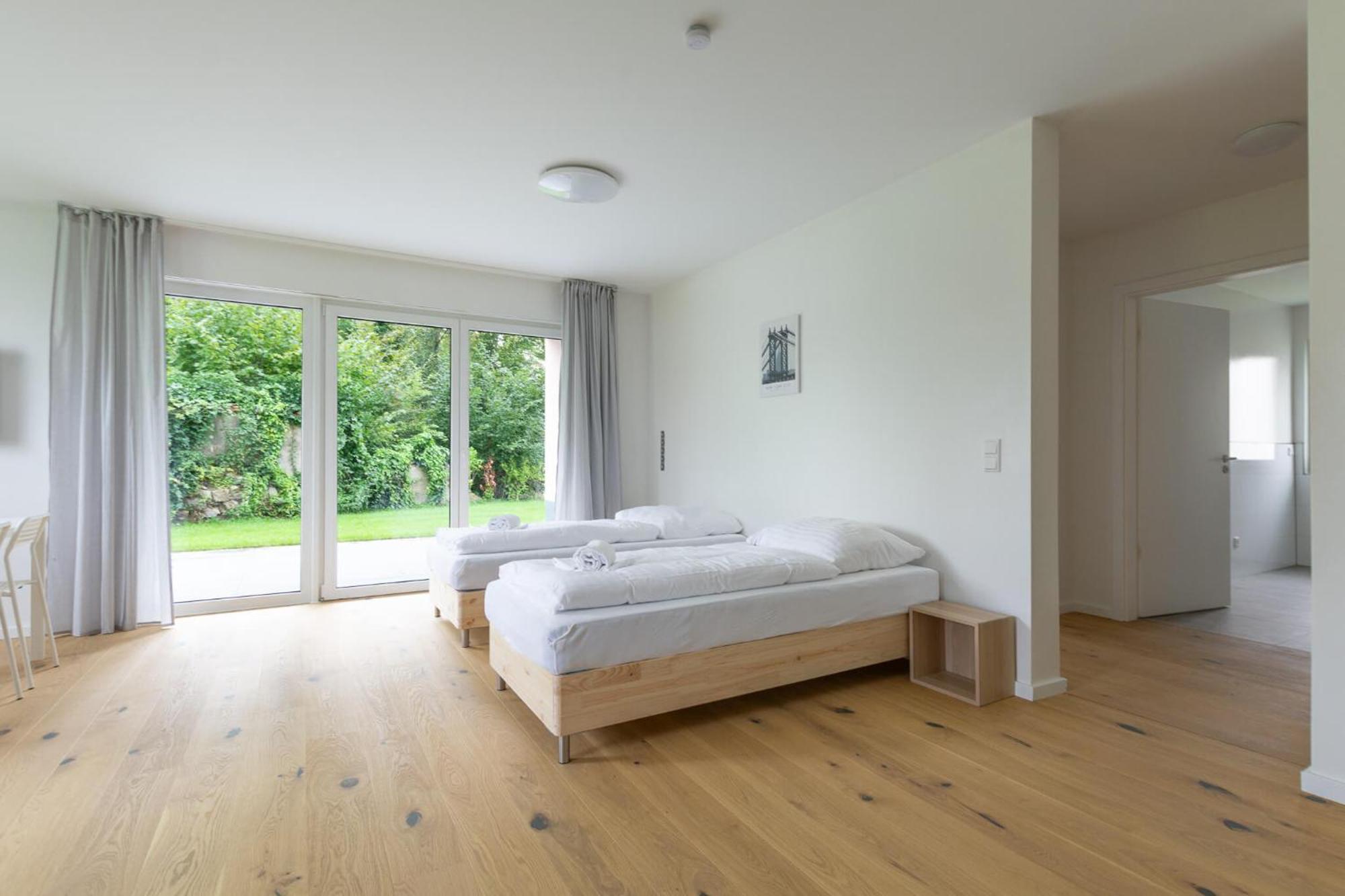 T&K Apartments - Bergisch Gladbach - 7 Comfortable Apartments - 20 Min To Fair Messe Cologne ภายนอก รูปภาพ