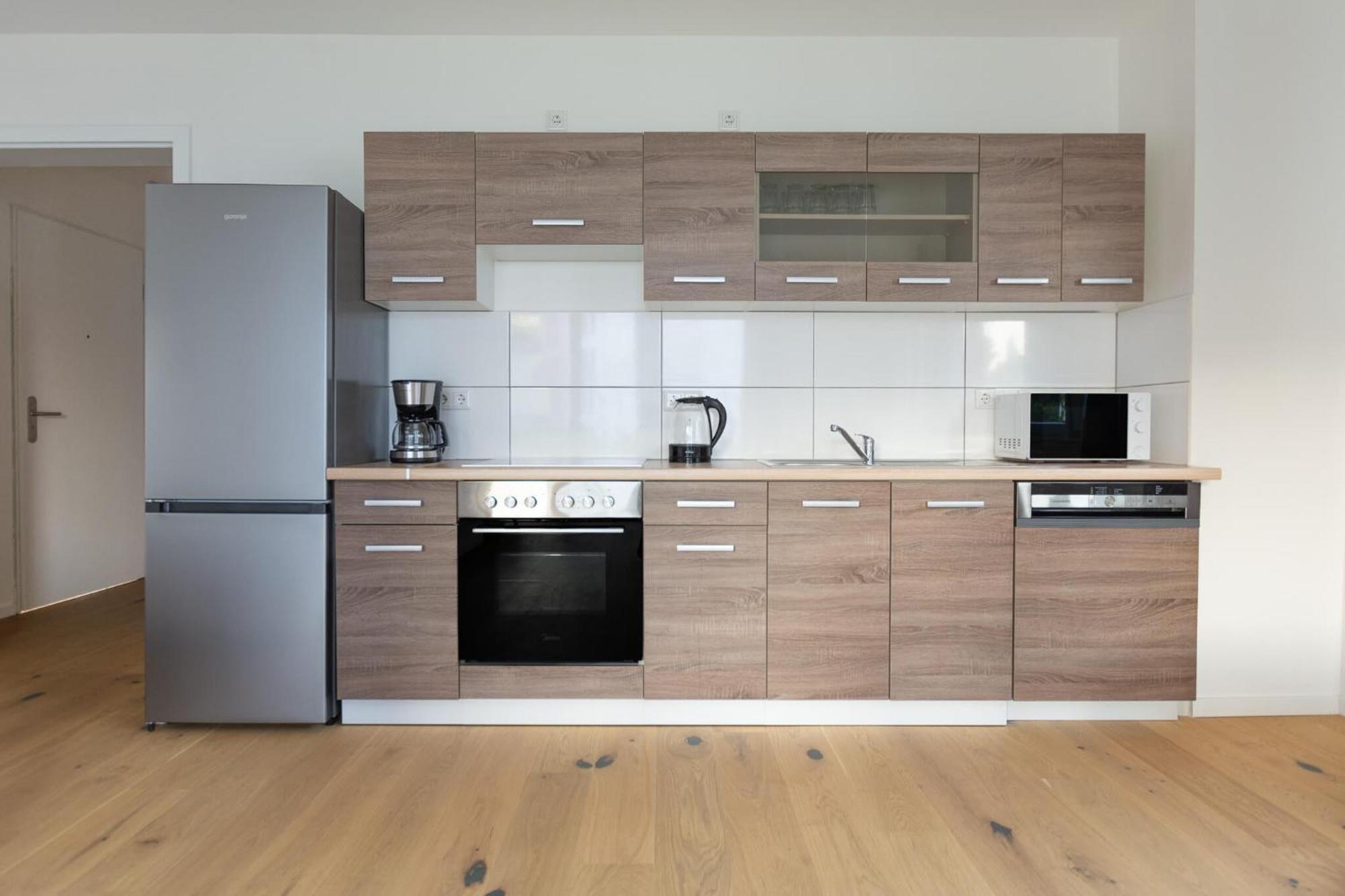 T&K Apartments - Bergisch Gladbach - 7 Comfortable Apartments - 20 Min To Fair Messe Cologne ภายนอก รูปภาพ