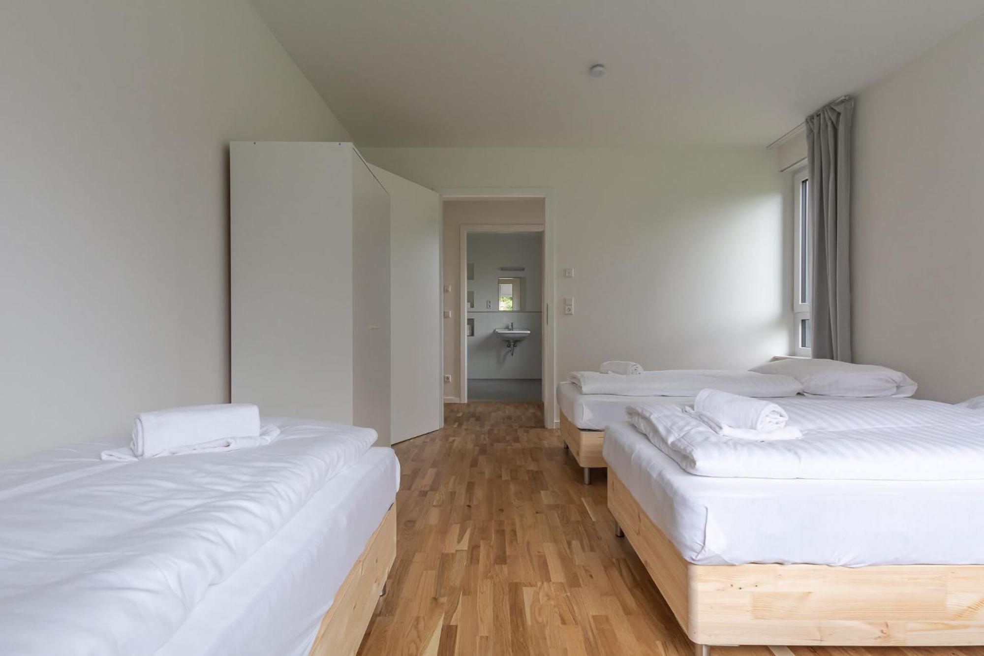 T&K Apartments - Bergisch Gladbach - 7 Comfortable Apartments - 20 Min To Fair Messe Cologne ภายนอก รูปภาพ